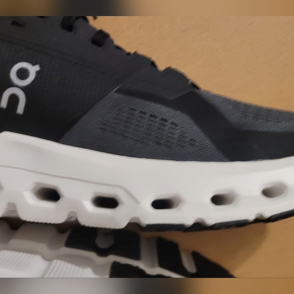 On running sneakers Cloudrunner 2 - Picture 7 of 15